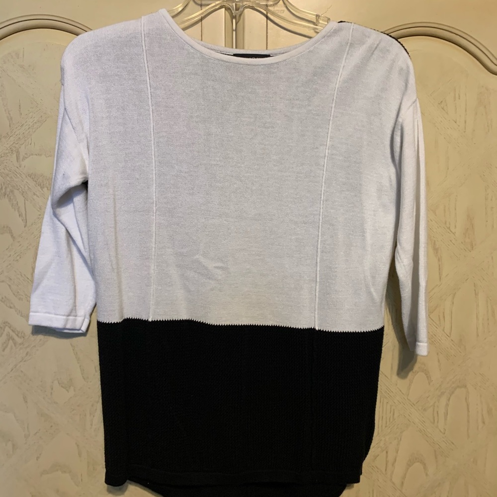 Black and White Mesh Top-3/4 sleeves